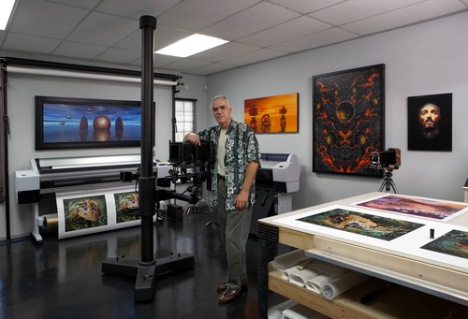 Geoff Graham regards his printmaking atelier as a fine-art boutique, offering whatever high-end scanning, capture, and fine-art printing services a client might require. Graham Editions routinely produces large editions of high-end works for art publishers, but also enjoys working with individual artists and photographers who just need a few prints. www.grahahm-editions